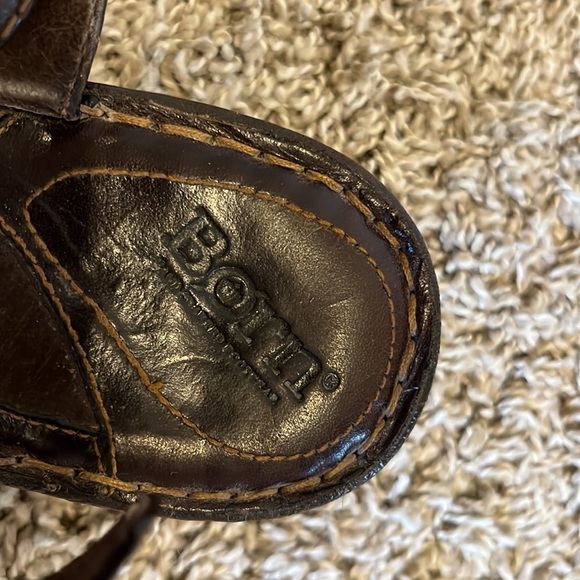 BORN hand crafted brown leather sandles - Picture 4 of 6